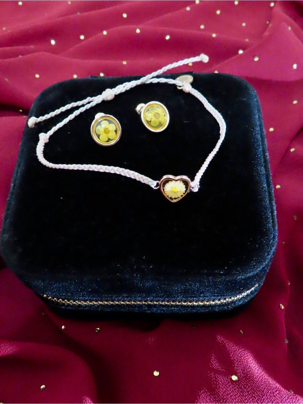 Delicate Yellow Flower Heart Bracelet and Stud Earring Set - Brand